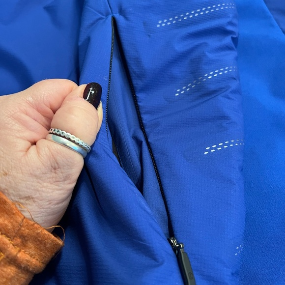 Lululemon Men’s vest - Picture 2 of 6